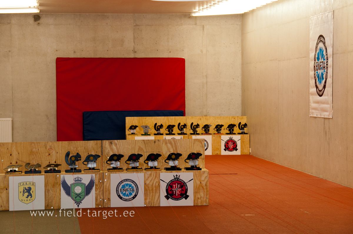 Maneežist ehitati 4-rajaga 15 m ja 25 m õhkrelvatiir